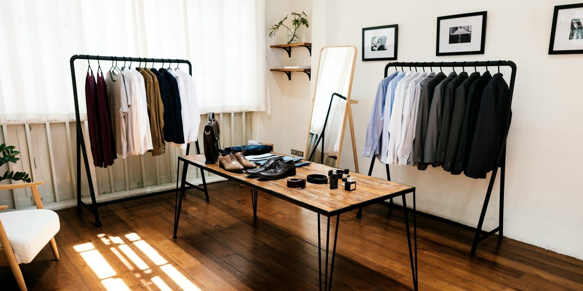How Minimalist Fashion is Taking Over Men’s Wardrobes in 2025