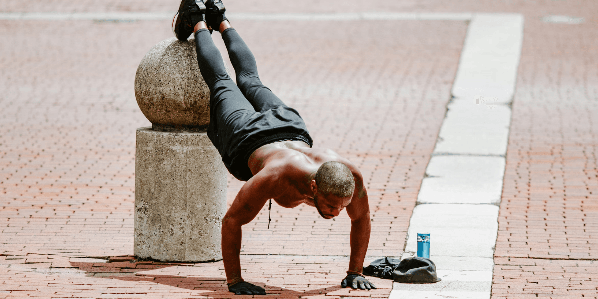 Walking Gains Momentum in 2026 as Men Prioritize Everyday Fitness and Longevity