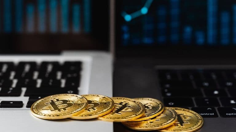 Cryptocurrency Trends: How Men Are Leading the Investment Boom in Digital Assets