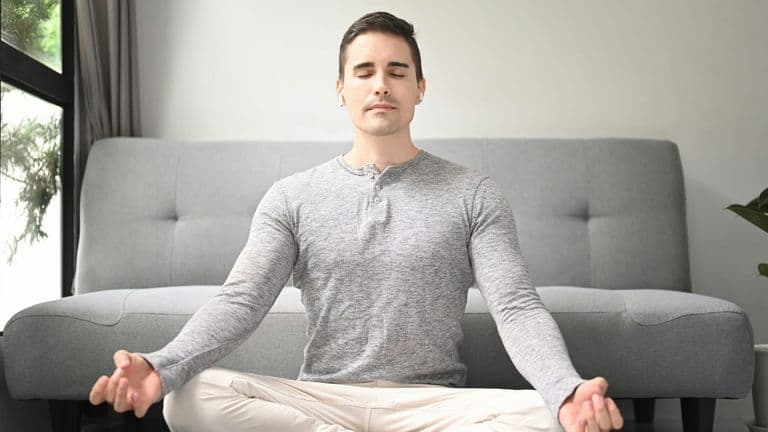 New Study Links Morning Meditation to Reduced Stress in Men Over 40