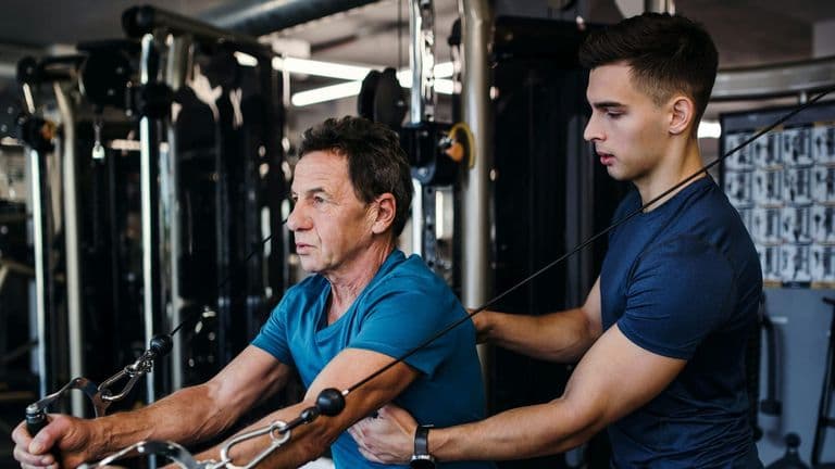 AI-Powered Fitness Studios Revolutionize Men’s Training Regimens in 2025