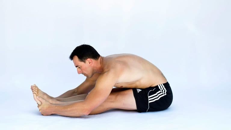 Dynamic Stretching Gains Popularity in Men’s Fitness Routines