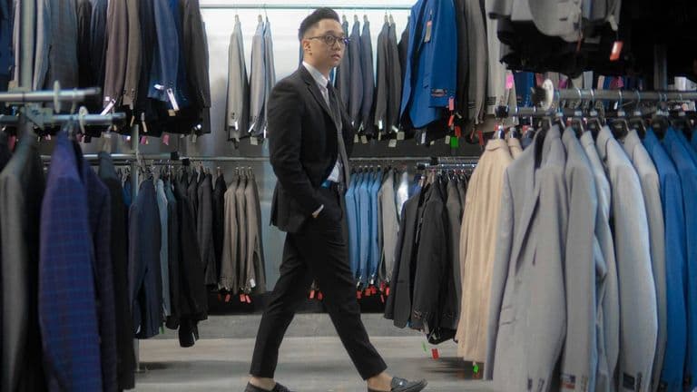 Suits Evolve in 2025: Men’s Wardrobes Shift Toward Flexibility, Sustainability, and Self-Expression
