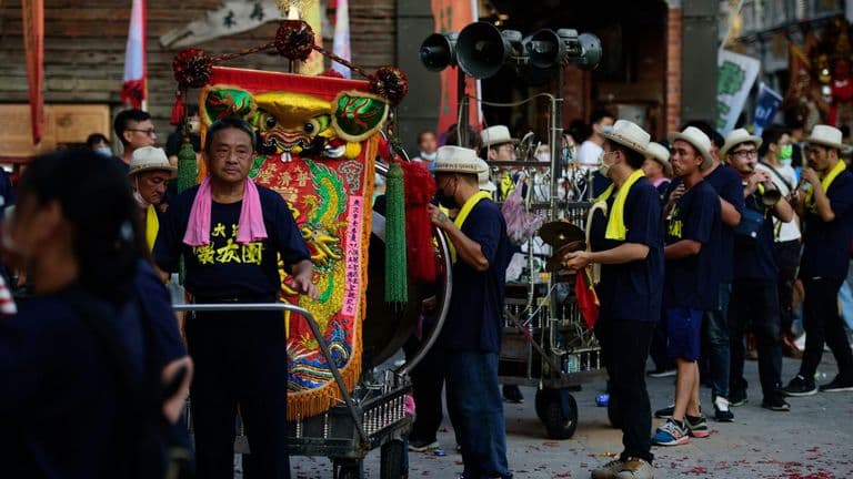Kansas City Chiefs’ Super Bowl Parade Marred by Tragic Shooting