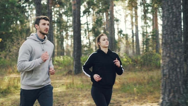 New Research Suggests Men May Need More Exercise Than Women to Achieve Same Heart‑Disease Risk Reduction